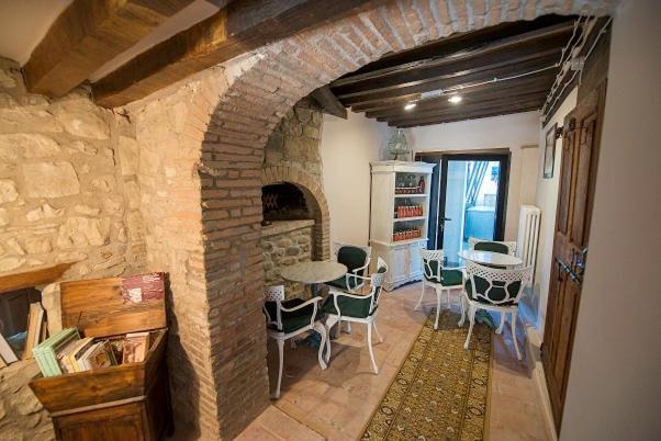 Fattoria Branciana Bed & Breakfast Rossena ภายนอก รูปภาพ