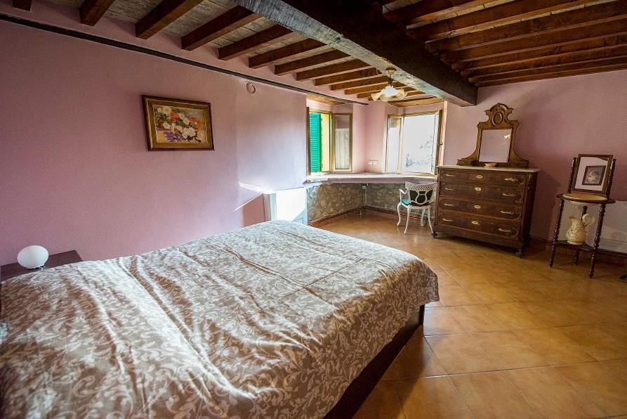 Fattoria Branciana Bed & Breakfast Rossena ภายนอก รูปภาพ